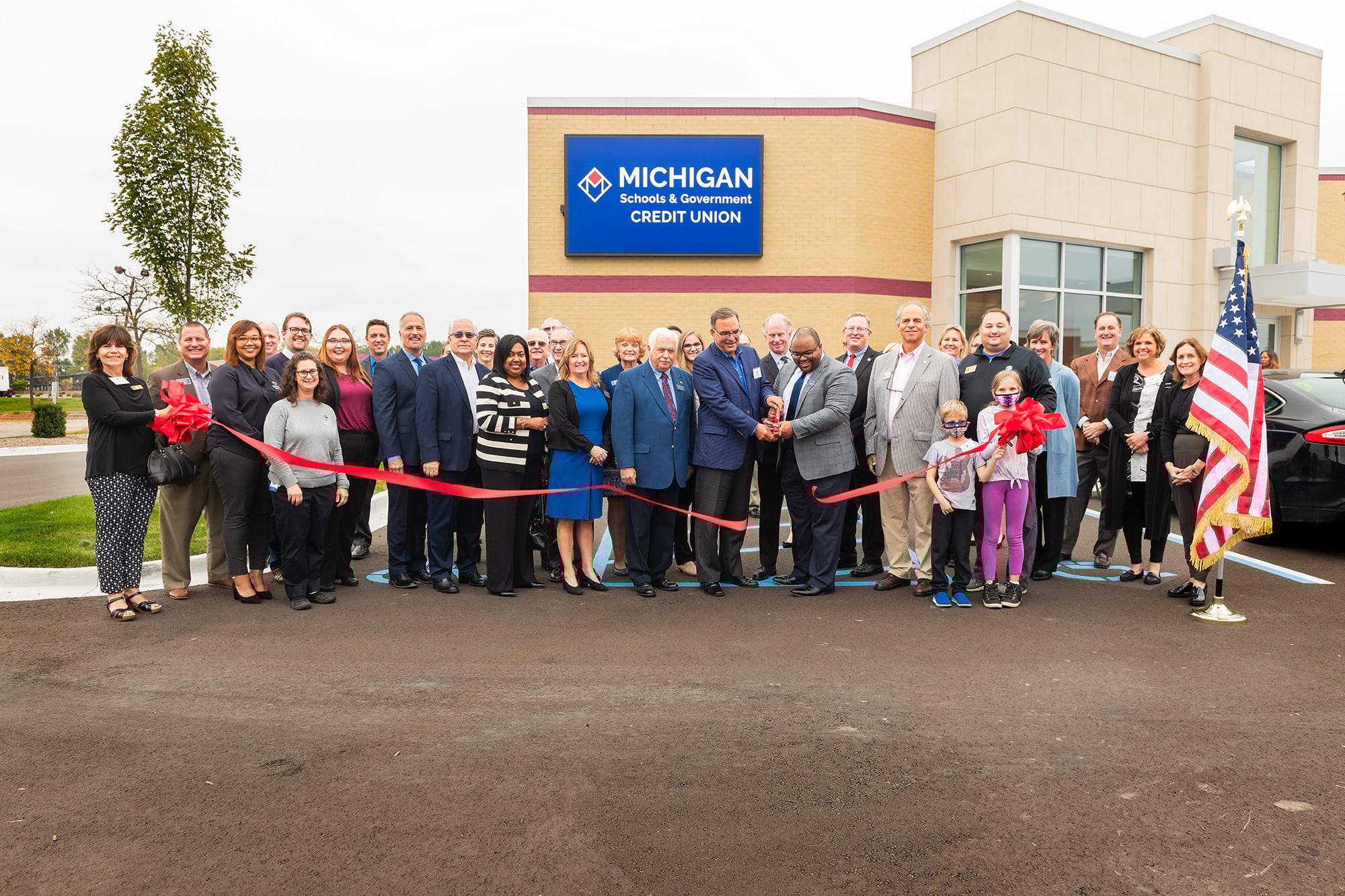 Macomb Township Branch Office Ribbon Cutting